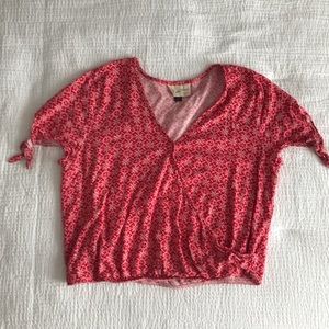 Red crop tee - universal thread